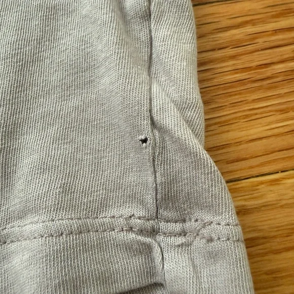 Garage Cropped T-shirt - Picture 3 of 3